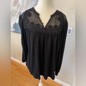 Daniel Rainn Black Crochet Lace Neckline Soft Ling Sleeve Top, Size Large